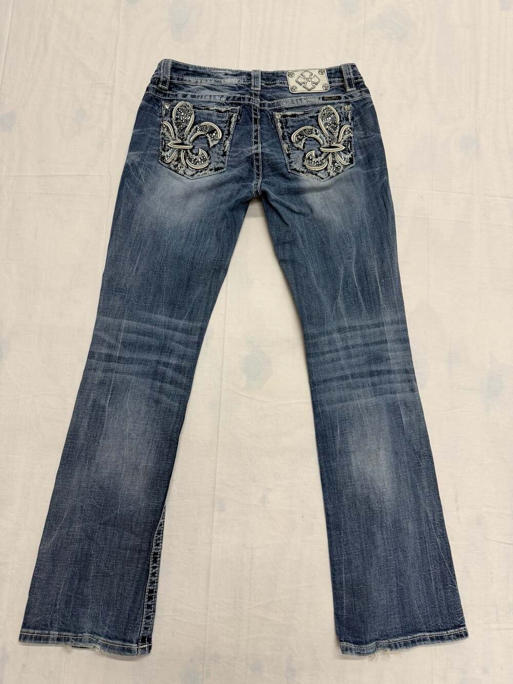 Miss Me Relaxed Bootcut Jeans Size 31 - Picture 6 of 7